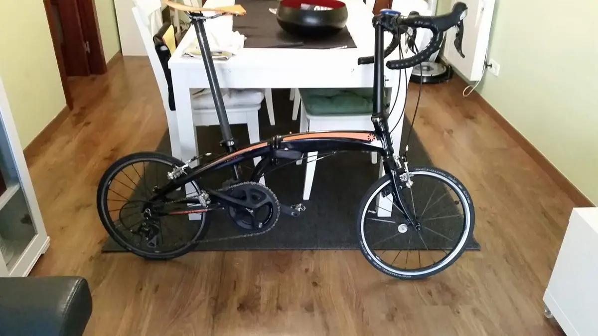 Dahon Vector — Folding